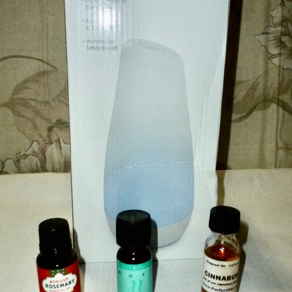 Pure Enrichment® PureSpa™ Aromatheraphy, Humidifier, Ionizer - NEW - Picture 1 of 3